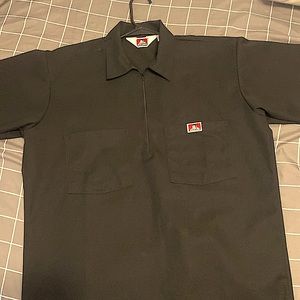 Ben Davis medium size shirt, half zip up, negro color way